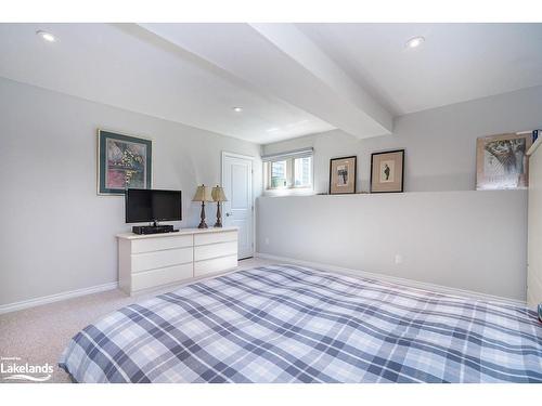 58 Bellehumeur Road, Tiny, ON - Indoor Photo Showing Bedroom