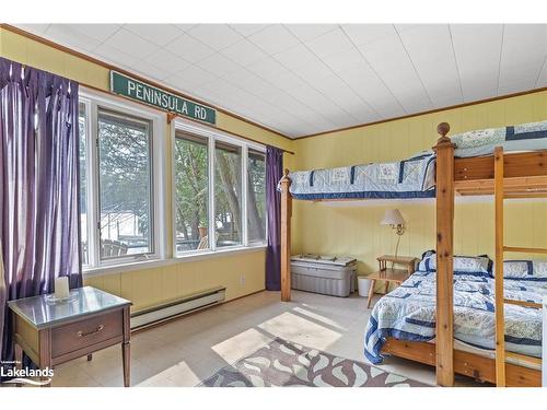 1611 Peninsula Road, Port Carling, ON - Indoor Photo Showing Bedroom