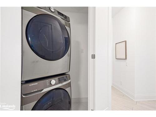 311-1 Hume Street, Collingwood, ON - Indoor Photo Showing Laundry Room