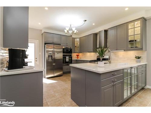 26 Chantler Road, Alliston, ON - Indoor Photo Showing Kitchen With Upgraded Kitchen