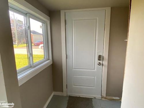 214 Montreal Street, Stayner, ON - Indoor Photo Showing Other Room