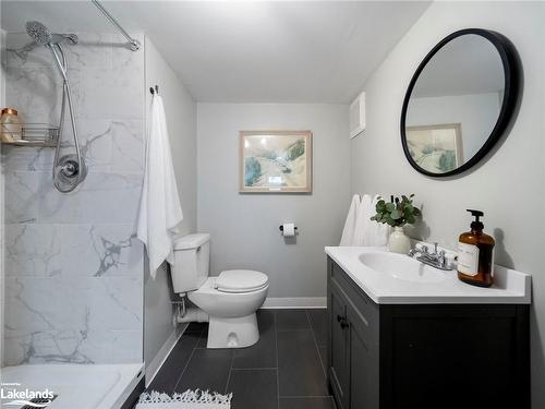 8 Eplett Street, Severn, ON - Indoor Photo Showing Bathroom