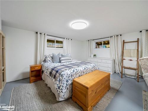 8 Eplett Street, Severn, ON - Indoor Photo Showing Bedroom