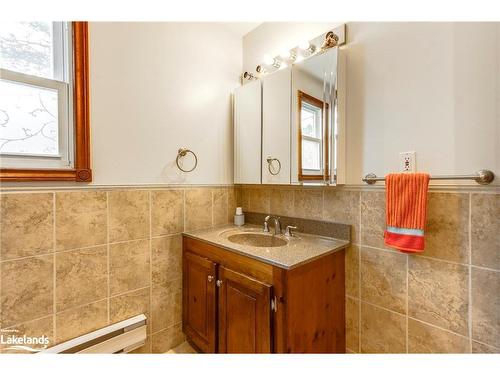 349 Balm Beach Road W, Tiny Twp, ON - Indoor Photo Showing Bathroom