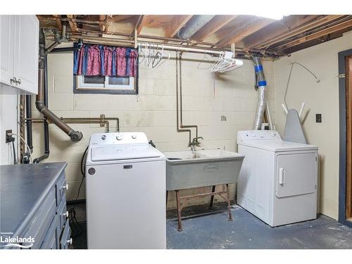 270 Sharpe Street W, Gravenhurst, ON - Indoor Photo Showing Laundry Room