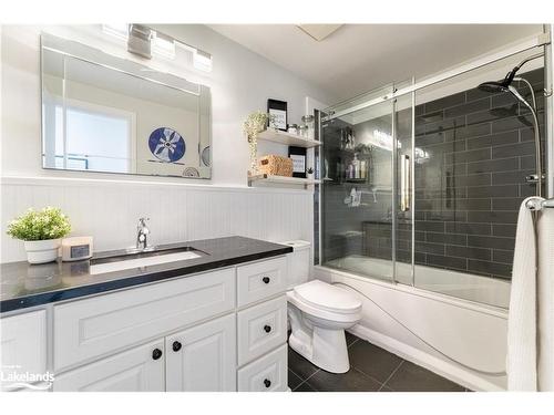 32 Maypark Drive, Bracebridge, ON - Indoor Photo Showing Bathroom