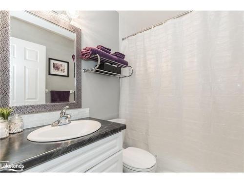 8 Caldas Circle, Wasaga Beach, ON - Indoor Photo Showing Bathroom
