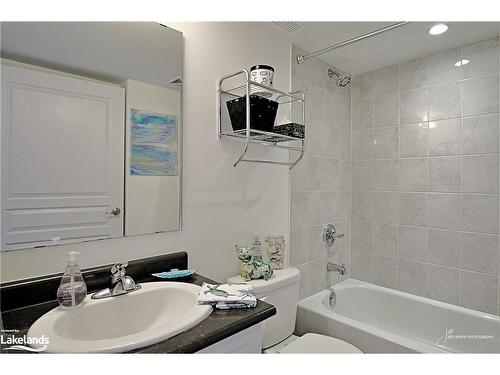 300-2 Cove Court, Collingwood, ON - Indoor Photo Showing Bathroom