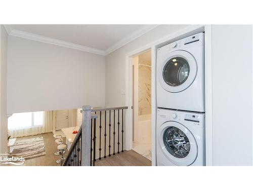 251 Wellesworth Drive, Toronto, ON - Indoor Photo Showing Laundry Room
