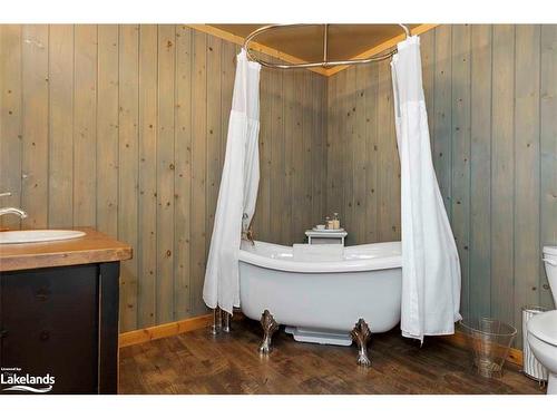 89 Mclennan Lane, Parry Sound, ON - Indoor Photo Showing Bathroom