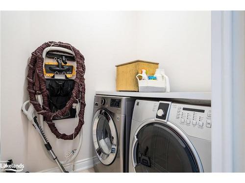 20 Dance Street, Collingwood, ON - Indoor Photo Showing Laundry Room