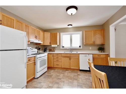 100 George Street, Tay, ON - Indoor Photo Showing Kitchen With Double Sink