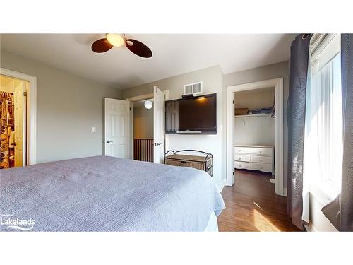 42 Joseph Trail, Collingwood, ON - Indoor Photo Showing Bedroom
