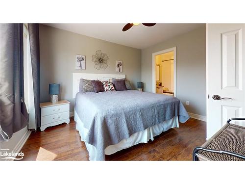 42 Joseph Trail, Collingwood, ON - Indoor Photo Showing Bedroom