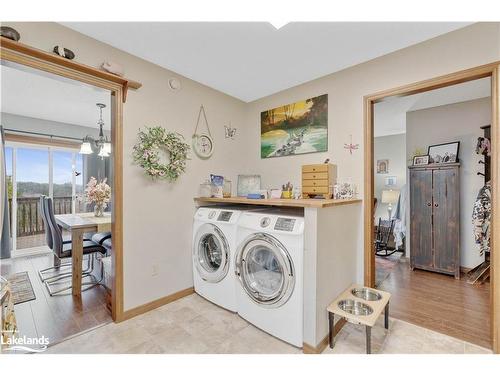 9 Keall Crescent, Bracebridge, ON - Indoor Photo Showing Laundry Room
