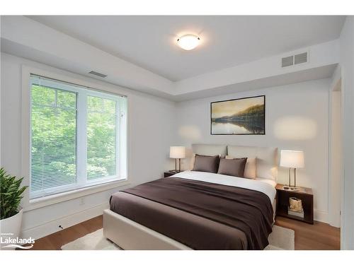 207-391 James Street W, Gravenhurst, ON - Indoor Photo Showing Bedroom