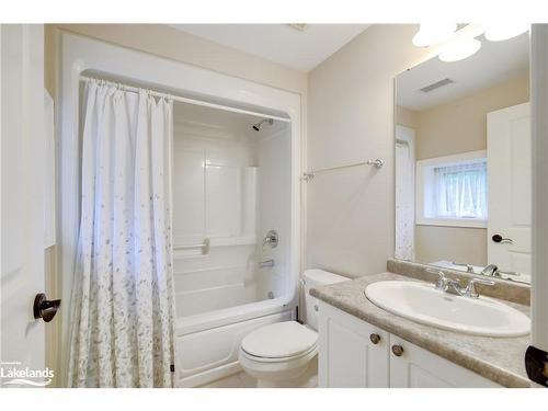 207-391 James Street W, Gravenhurst, ON - Indoor Photo Showing Bathroom