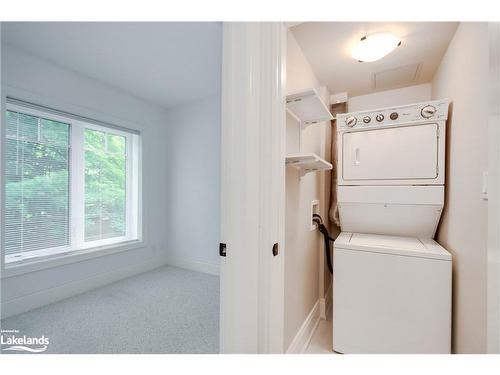 207-391 James Street W, Gravenhurst, ON - Indoor Photo Showing Laundry Room