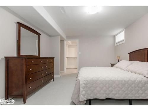 43 Lockerbie Crescent, Collingwood, ON - Indoor Photo Showing Bedroom