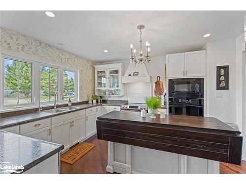1041 Skyline Drive, Burk'S Falls, ON - Indoor Photo Showing Kitchen With Double Sink