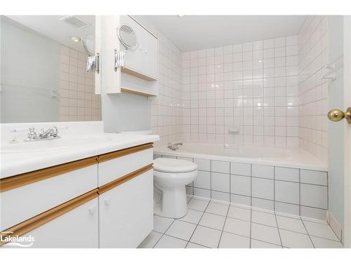 209-172 Eighth Street, Collingwood, ON - Indoor Photo Showing Bathroom