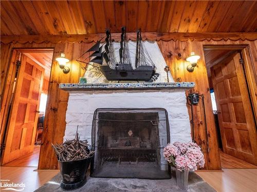 2 Island 840/Jack'S Rock, Honey Harbour, ON - Indoor Photo Showing Living Room With Fireplace
