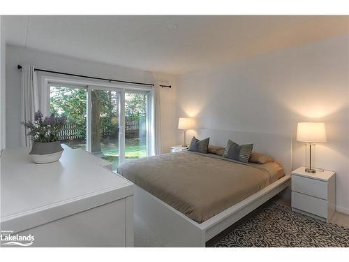 411 Mariners Way, Collingwood, ON - Indoor Photo Showing Bedroom