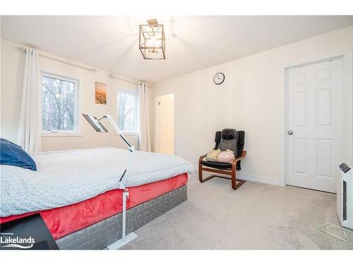 972 Cook Drive, Midland, ON - Indoor Photo Showing Bedroom