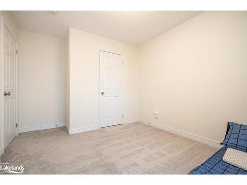972 Cook Drive, Midland, ON - Indoor Photo Showing Other Room