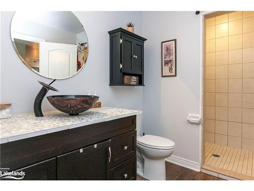 138 Constance Boulevard, Wasaga Beach, ON - Indoor Photo Showing Bathroom