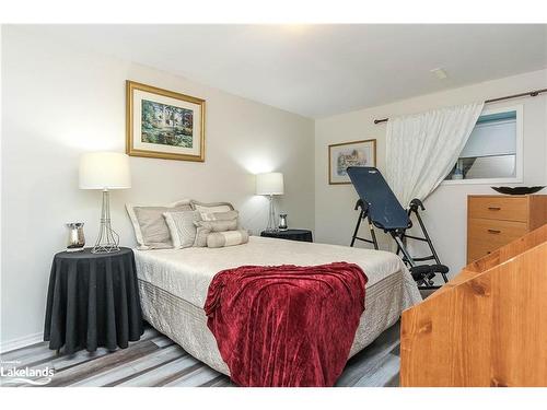 138 Constance Boulevard, Wasaga Beach, ON - Indoor Photo Showing Bedroom