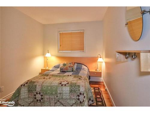 115 Pioneer Lane, The Blue Mountains, ON - Indoor Photo Showing Bedroom