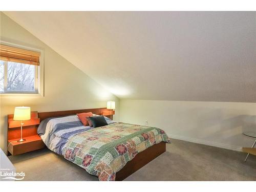 115 Pioneer Lane, The Blue Mountains, ON - Indoor Photo Showing Bedroom