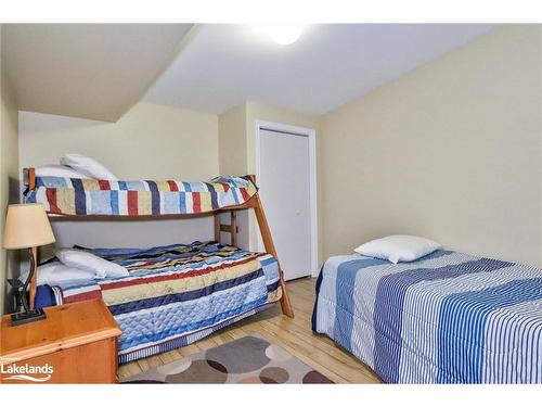 115 Pioneer Lane, The Blue Mountains, ON - Indoor Photo Showing Bedroom