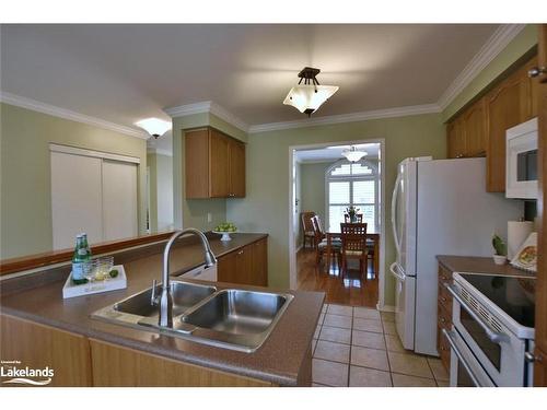 20 Silversands Crescent, Wasaga Beach, ON - Indoor Photo Showing Kitchen With Double Sink