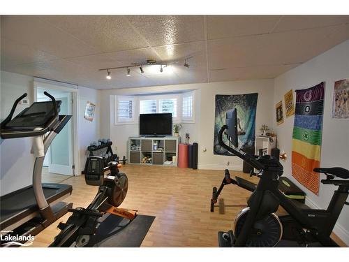 52 Downer Crescent, Wasaga Beach, ON - Indoor Photo Showing Gym Room