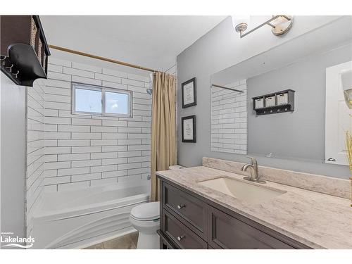 755 Birchwood Drive, Midland, ON - Indoor Photo Showing Bathroom