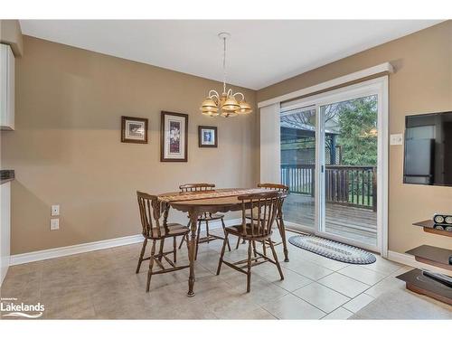 47 Whitfield Crescent, Elmvale, ON - Indoor Photo Showing Dining Room