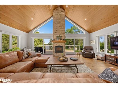 1645 Highway 518 East, Kearney, ON - Indoor Photo Showing Living Room With Fireplace