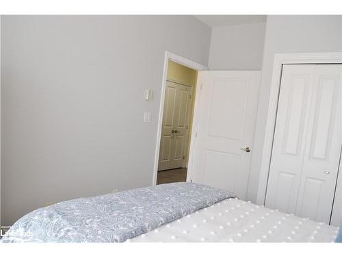 4 Jordan Lane, Huntsville, ON - Indoor Photo Showing Bedroom