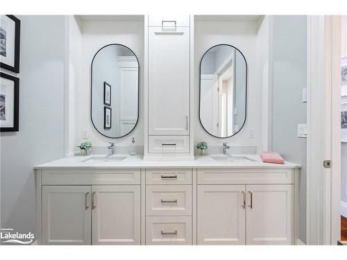 308286 Hockley Road, Mono, ON - Indoor Photo Showing Bathroom