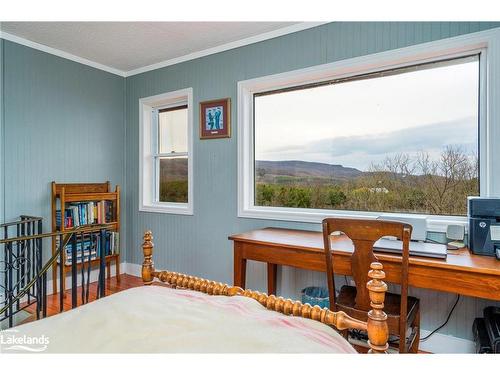 635017 Pretty River Road, The Blue Mountains, ON - Indoor Photo Showing Bedroom