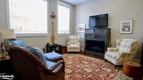 247 St Vincent Street, Meaford, ON - Indoor Photo Showing Living Room With Fireplace