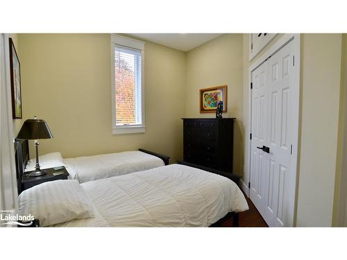 247 St Vincent Street, Meaford, ON - Indoor Photo Showing Bedroom