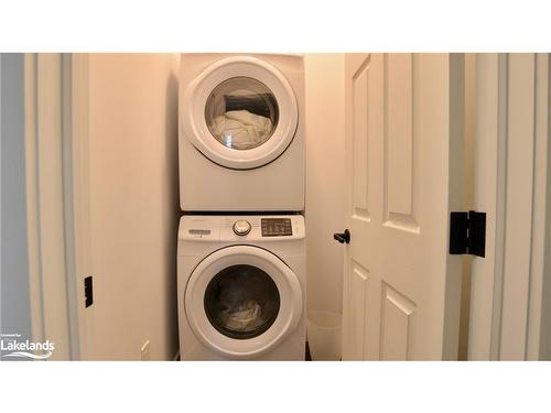 247 St Vincent Street, Meaford, ON - Indoor Photo Showing Laundry Room