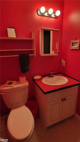 1 & 2-1230 Miriam Drive, Bracebridge, ON - Indoor Photo Showing Bathroom