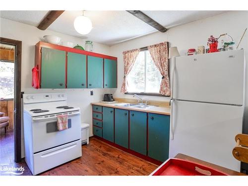 1 & 2-1230 Miriam Drive, Bracebridge, ON - Indoor Photo Showing Kitchen With Double Sink
