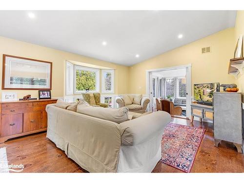 123 Valley Ridge Road, Grey Highlands, ON - Indoor Photo Showing Living Room