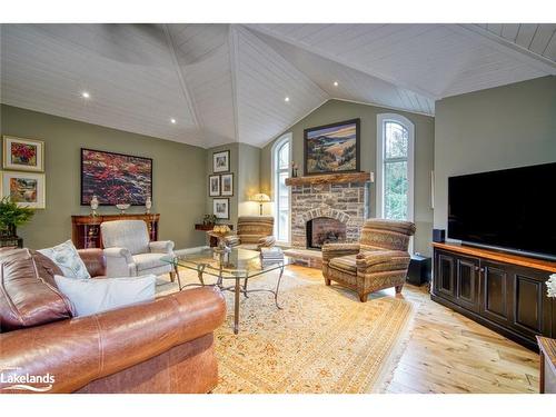 109 Grand Cypress Lane, The Blue Mountains, ON - Indoor Photo Showing Living Room With Fireplace