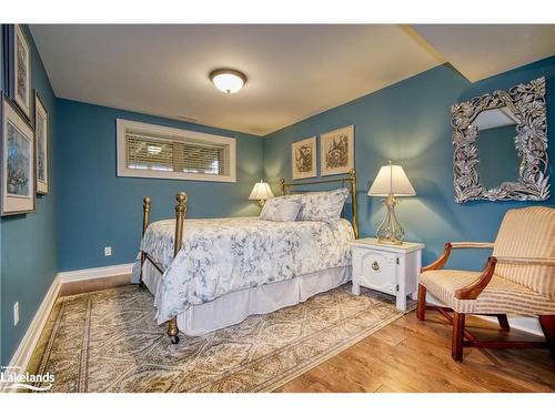 109 Grand Cypress Lane, The Blue Mountains, ON - Indoor Photo Showing Bedroom